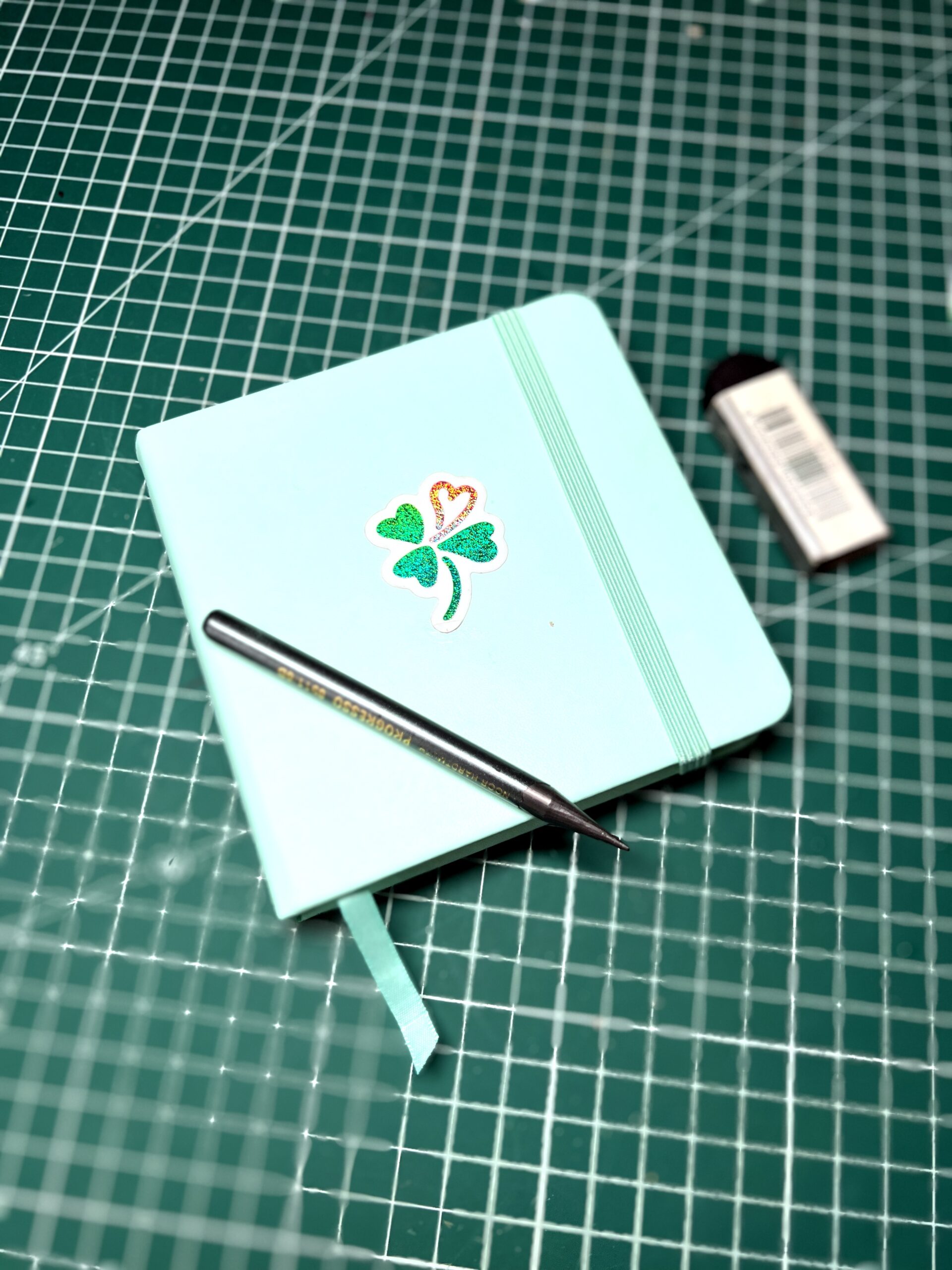 Sticker Trèfle à Quatre Feuilles pailleté – Image 2