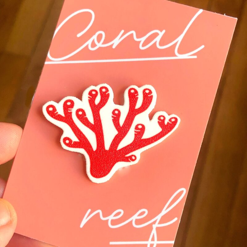 Corail, pins pailleté fait main - bijou thème marin - broche cadeau pour elle